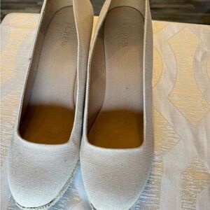 J. Crew Women's Beige Canvas Heels